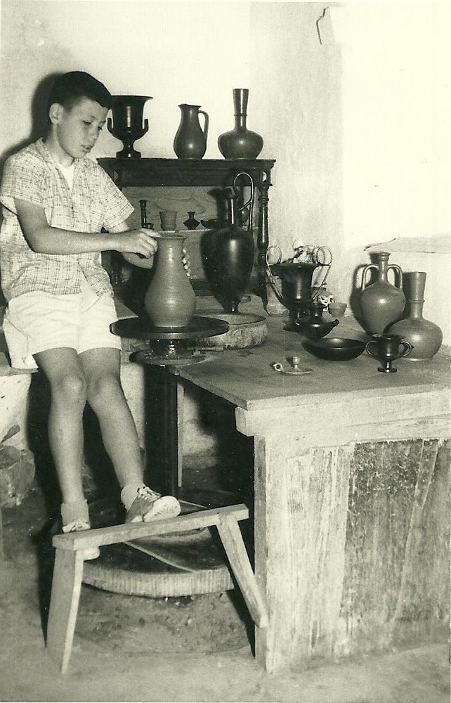Νίκος Ρόδιος